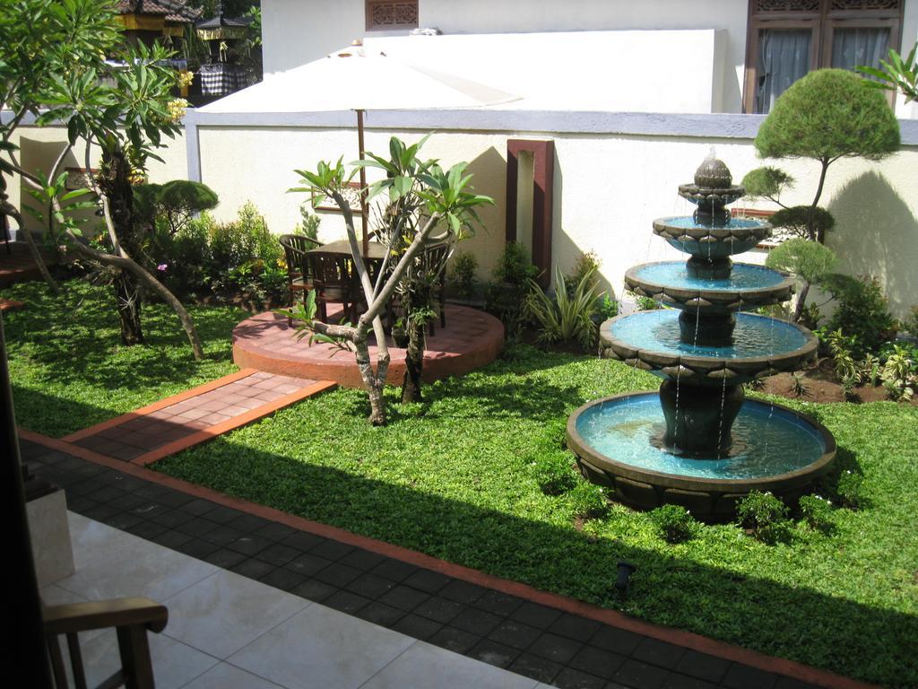 Frangipani Homestay Нуса-Дуа Экстерьер фото
