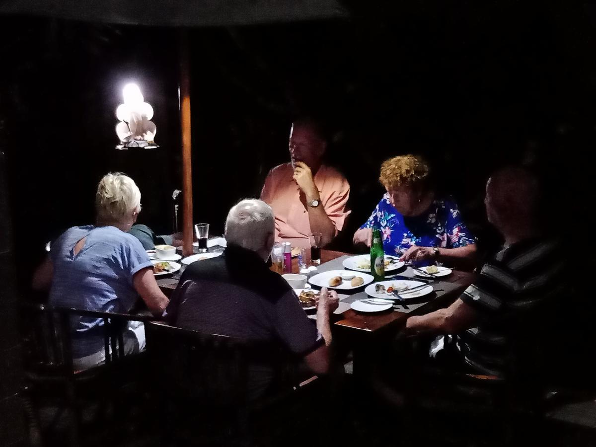 Frangipani Homestay Нуса-Дуа Экстерьер фото